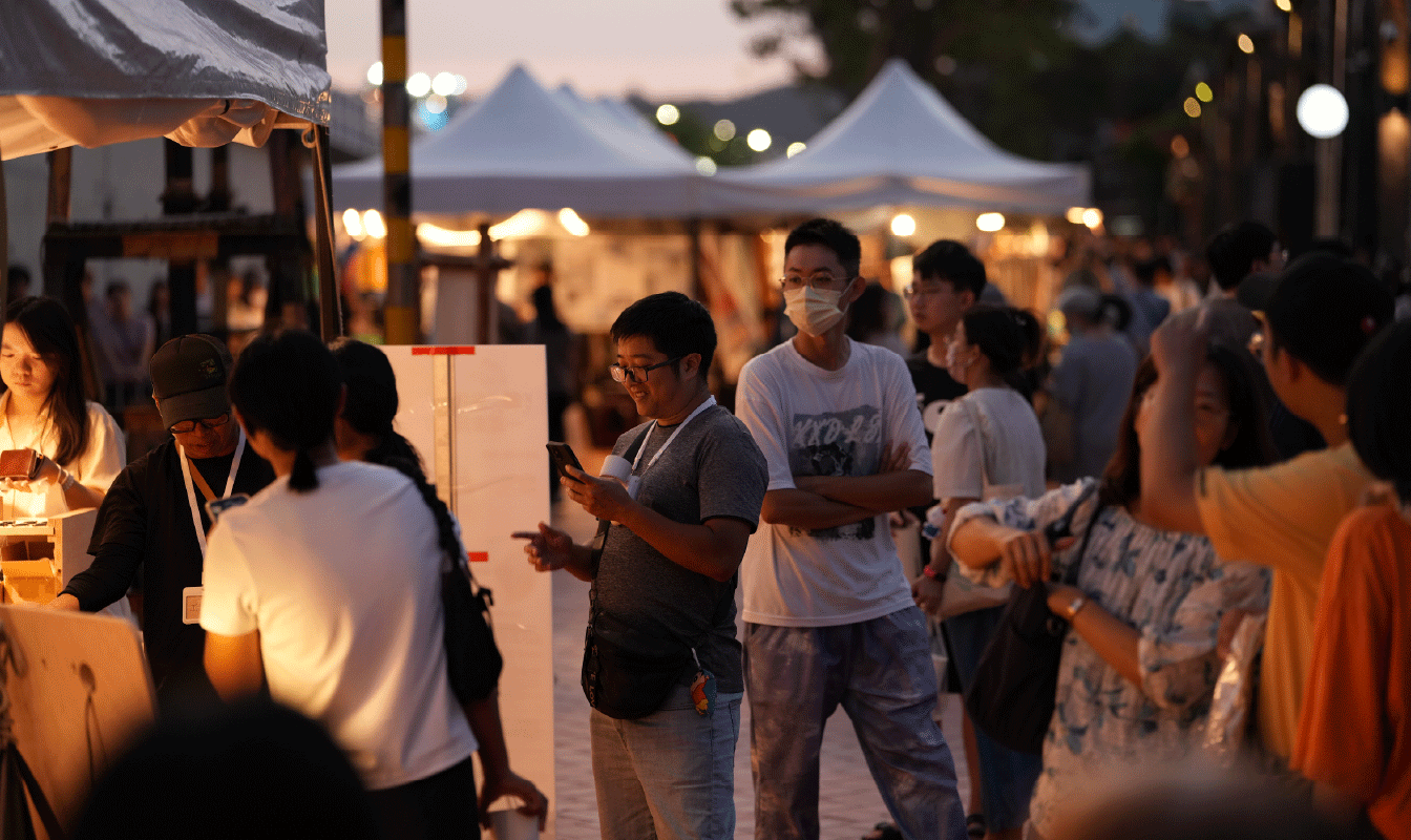作品_野愛地_1344px_42 野愛地市集活動_高雄市集活動-活動統籌_市集活動_高雄駁二_主視覺設計_海報設計_活動規劃_影片拍攝_廣告投放_活動官網頁面設計_影片剪輯_宣傳照片拍攝_拍照背板設計_拍照背板搭設_活動紀錄影片_活動紀錄照片_新聞媒體發布_FB/IG 廣告投放曝光