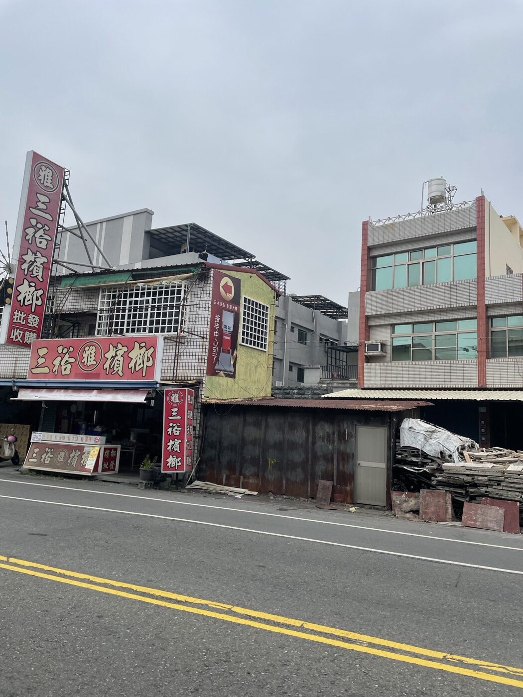 希希丁大型帆布輸出吊車施工建案案例