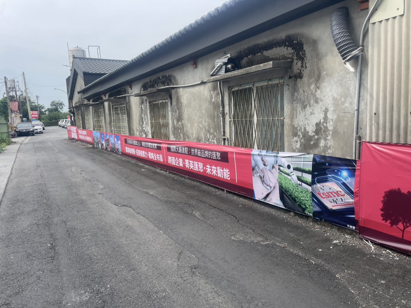 希希丁大型帆布輸出吊車施工建案案例